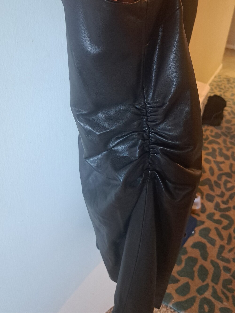 🔥 NWT Ashley Graham Buttery Soft Faux Leather Dress | Size 28W | - Picture 5 of 8